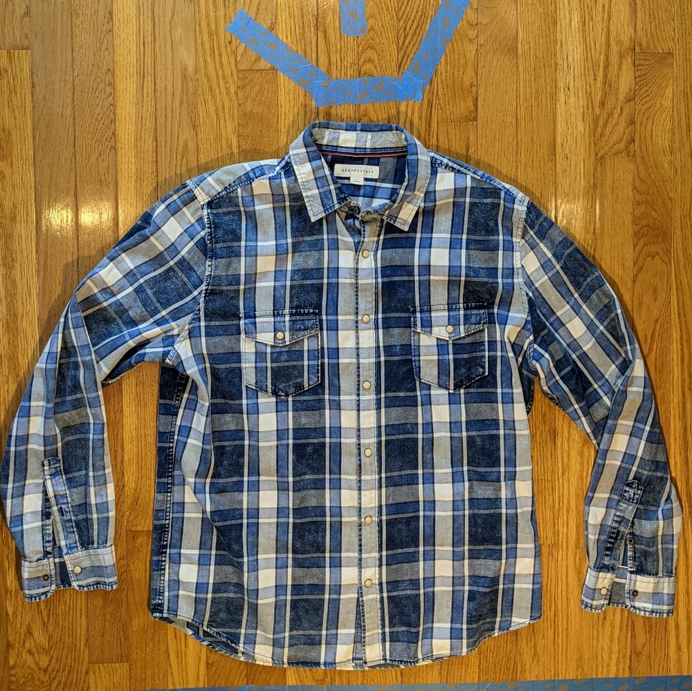 Aeropostale Men's Large Plaid Flannel Shirt w/ Snap Closure